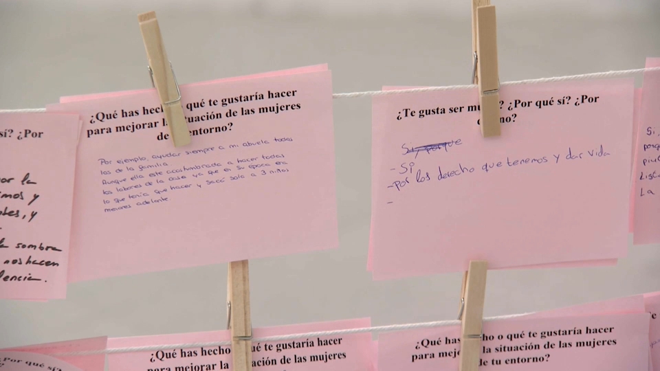 Exposición en el Meiac que pone en el centro las vivencias de las mujeres y su representación en el espacio público