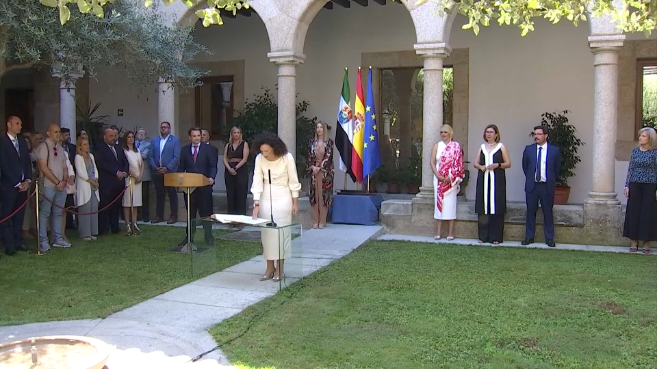 Toma de posesión de los consejeros de la Junta de Extremadura en el año 2023