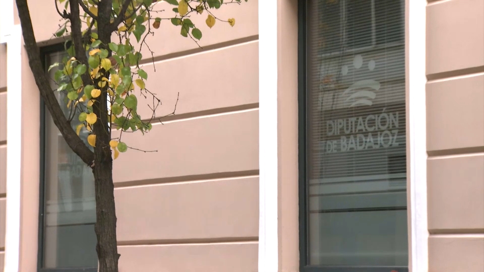 Fachada de la Diputación de Badajoz. 
