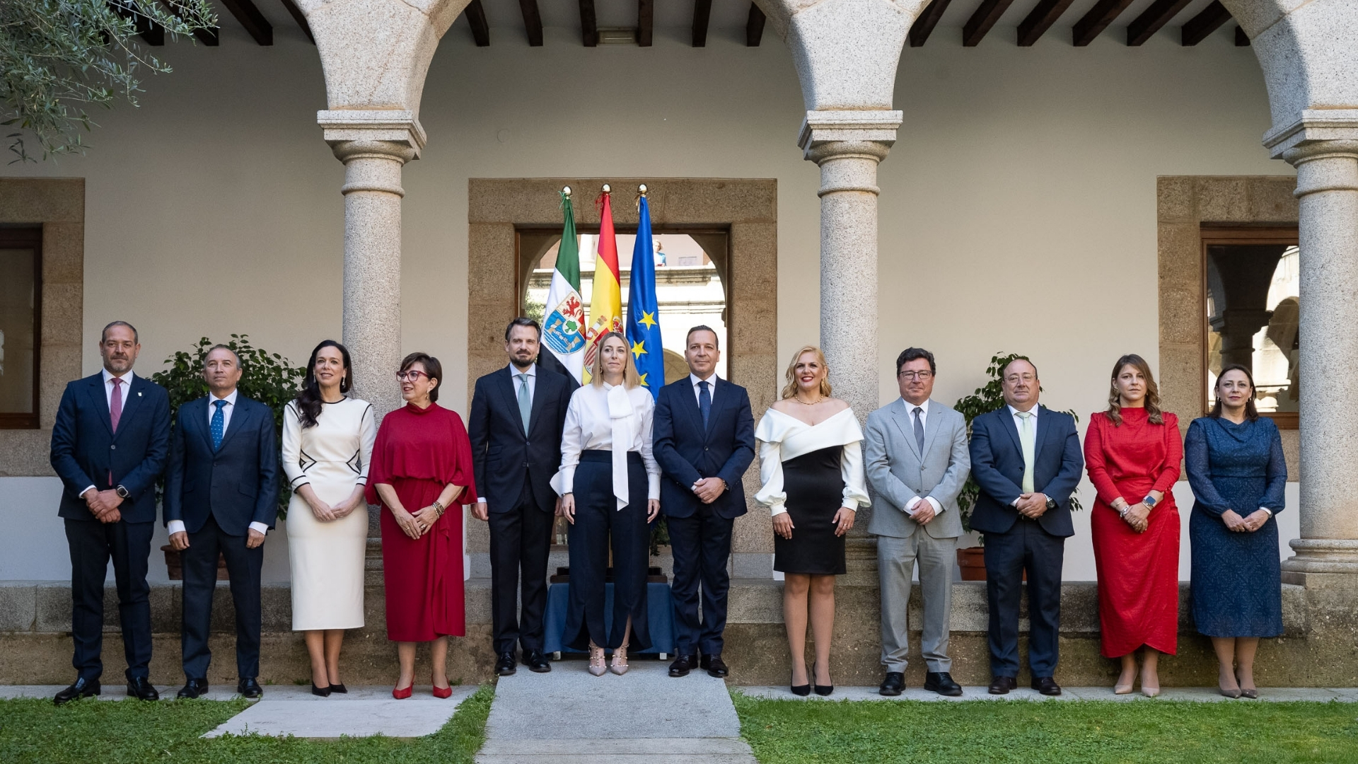 Foto de familia Gobierno de Extremadura