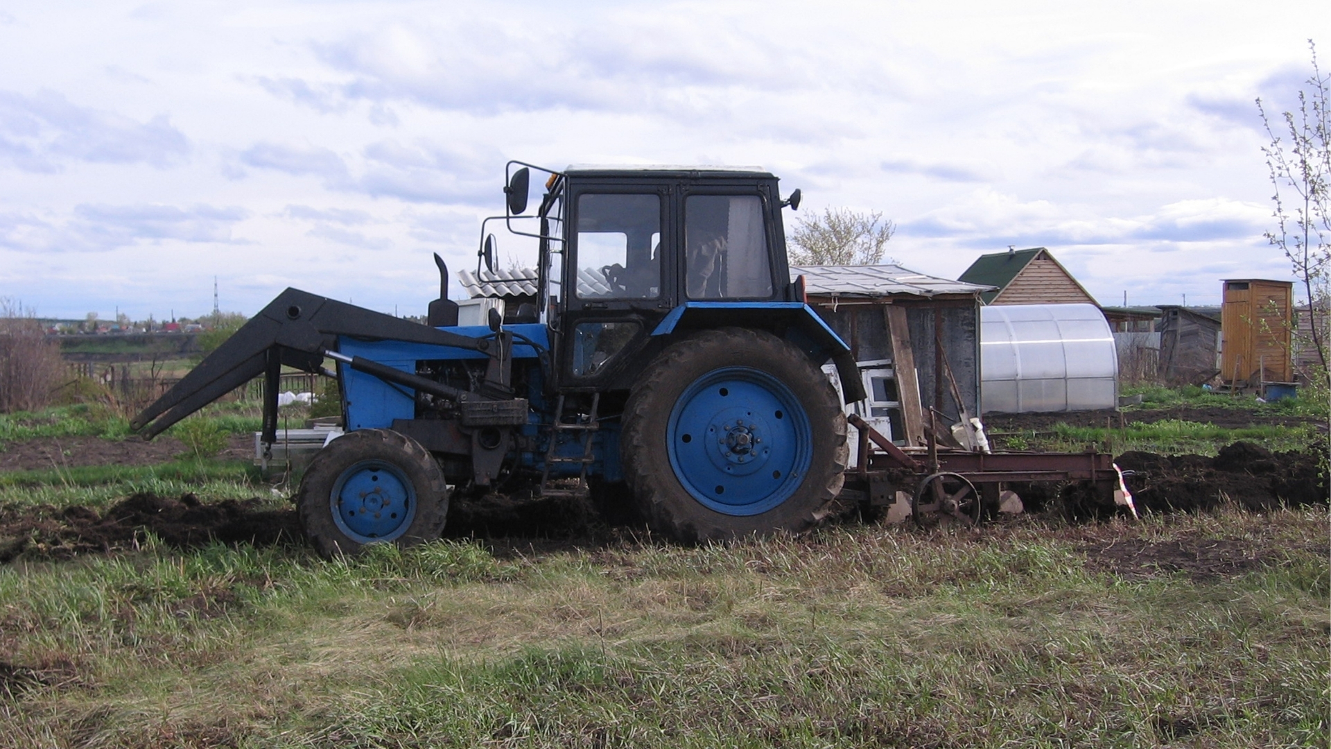 Tractor