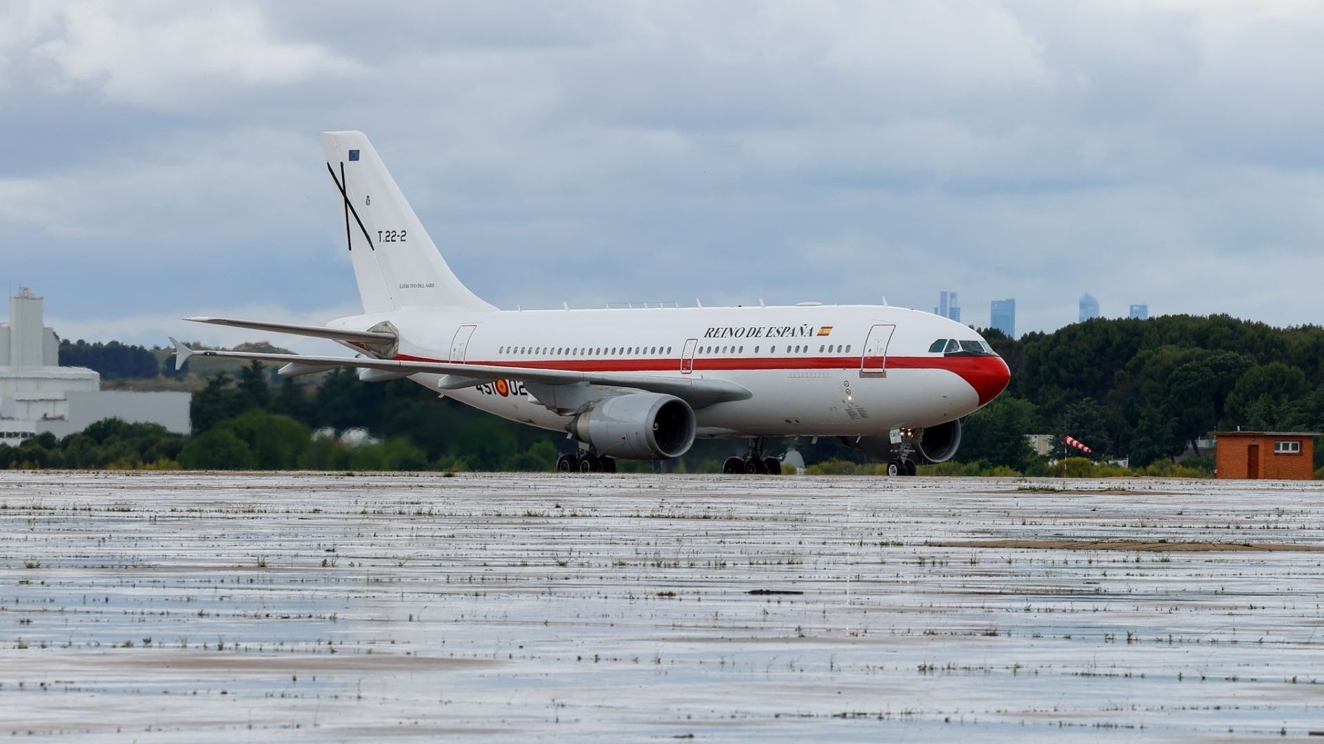 Avión en el que han llegado los 14 españoles que se encontraban en el MV Hondius