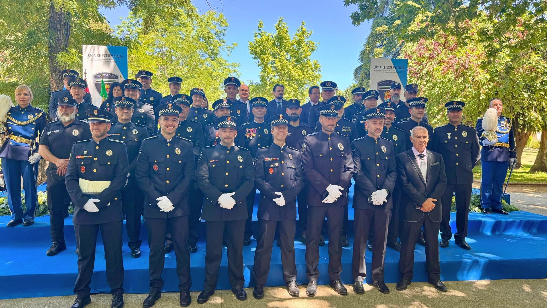 Policías Locales condecorados
