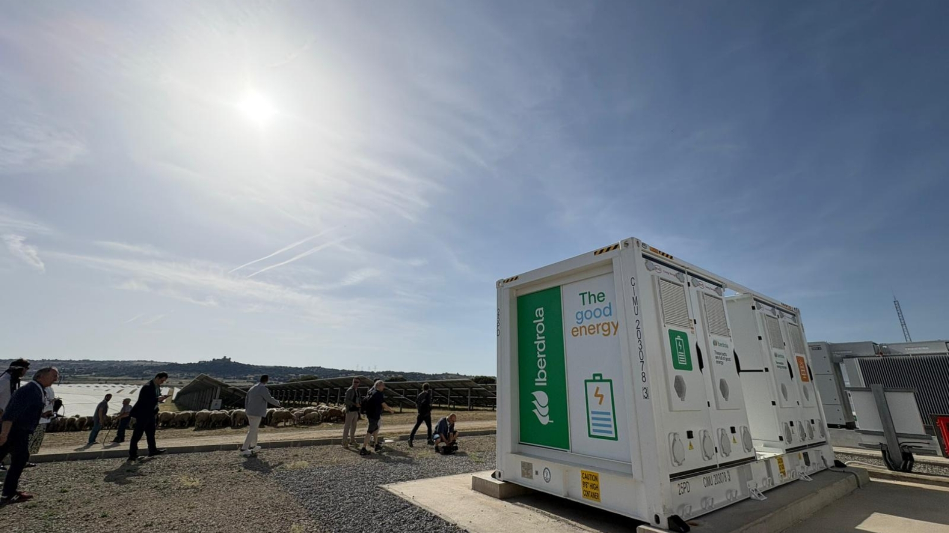 Batería de almacenamiento de energía de Iberdrola instalada en la Planta Solar Campo Arañuelo, en Belvís de Monroy.