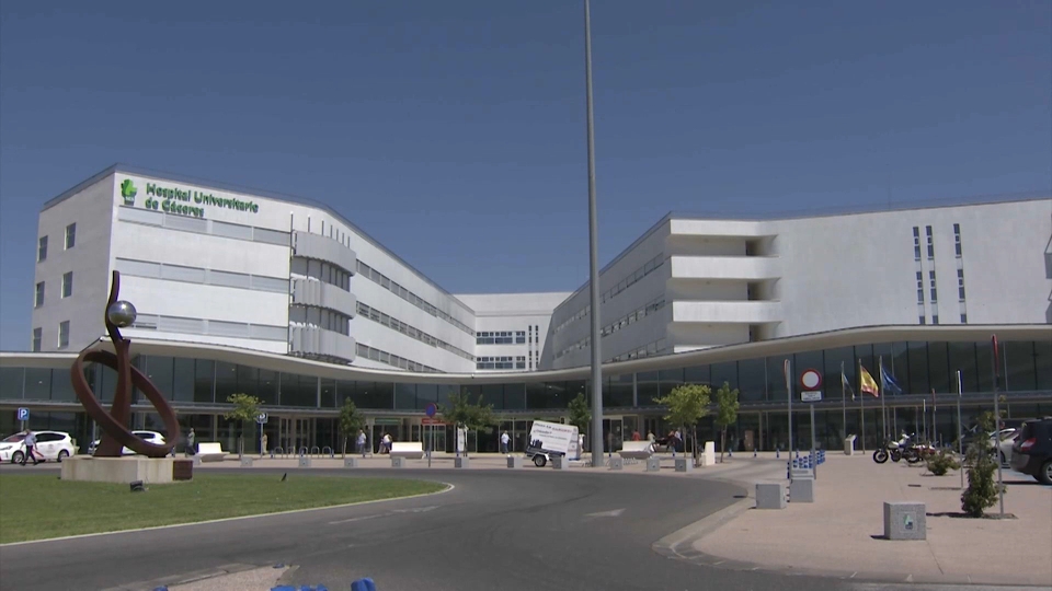 HOSPITAL UNIVERSITARIO CÁCERES