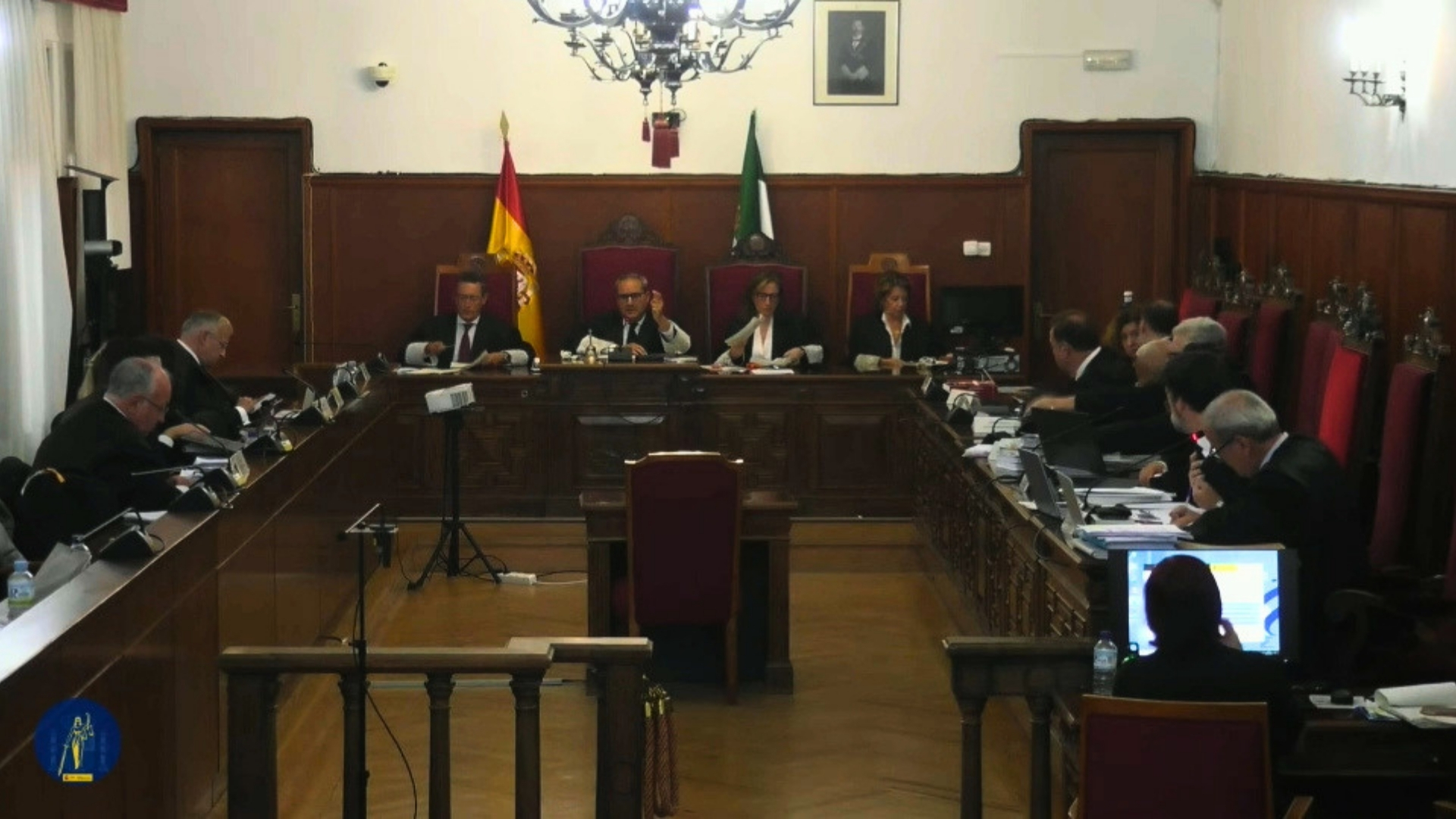 TRIBUNALES