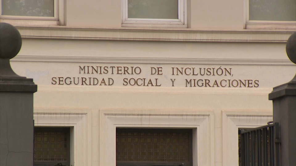 Fachada del Ministerio de Inclusión, Seguridad Social y Migraciones