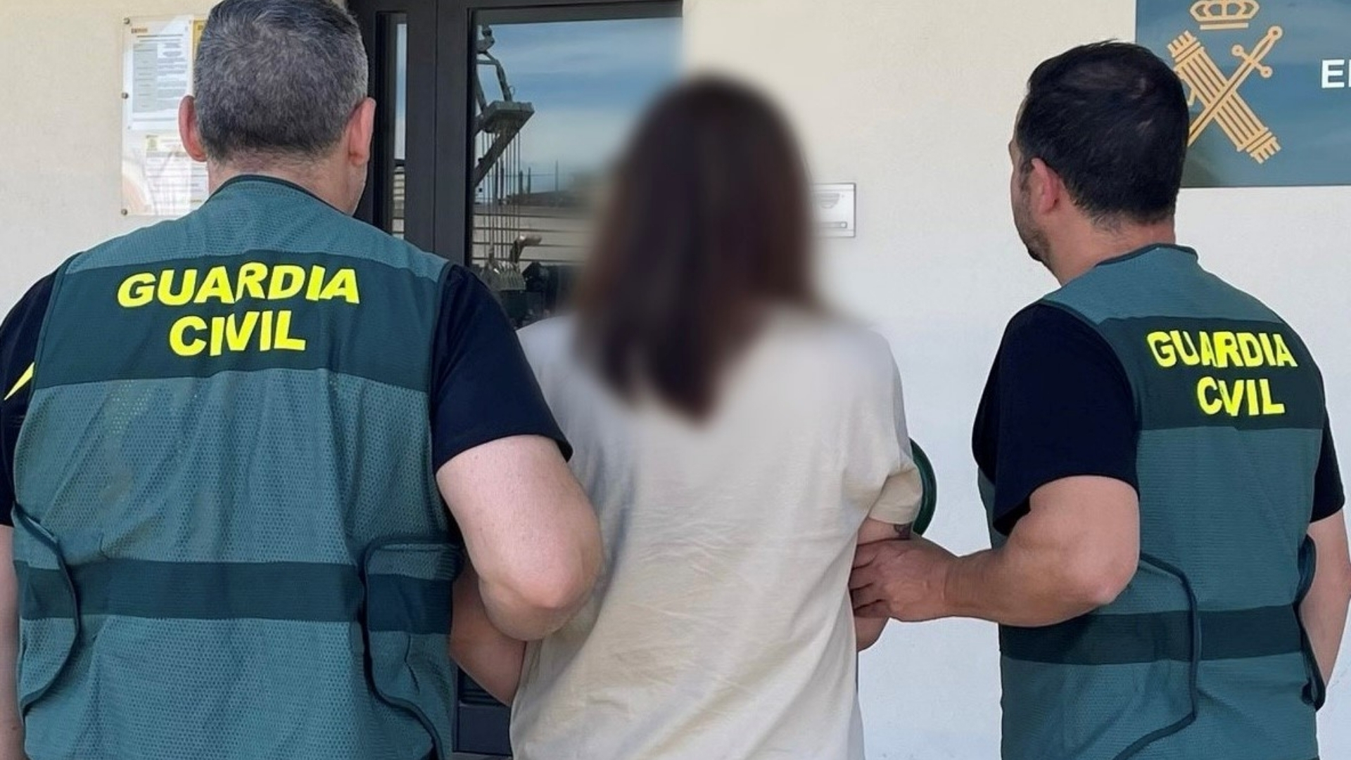 Detenida por robar vehículos y catalizadores