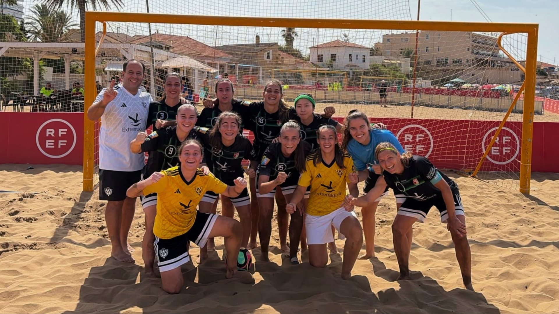 El Cacereño Femenino asciende a Primera División de Fútbol-Playa