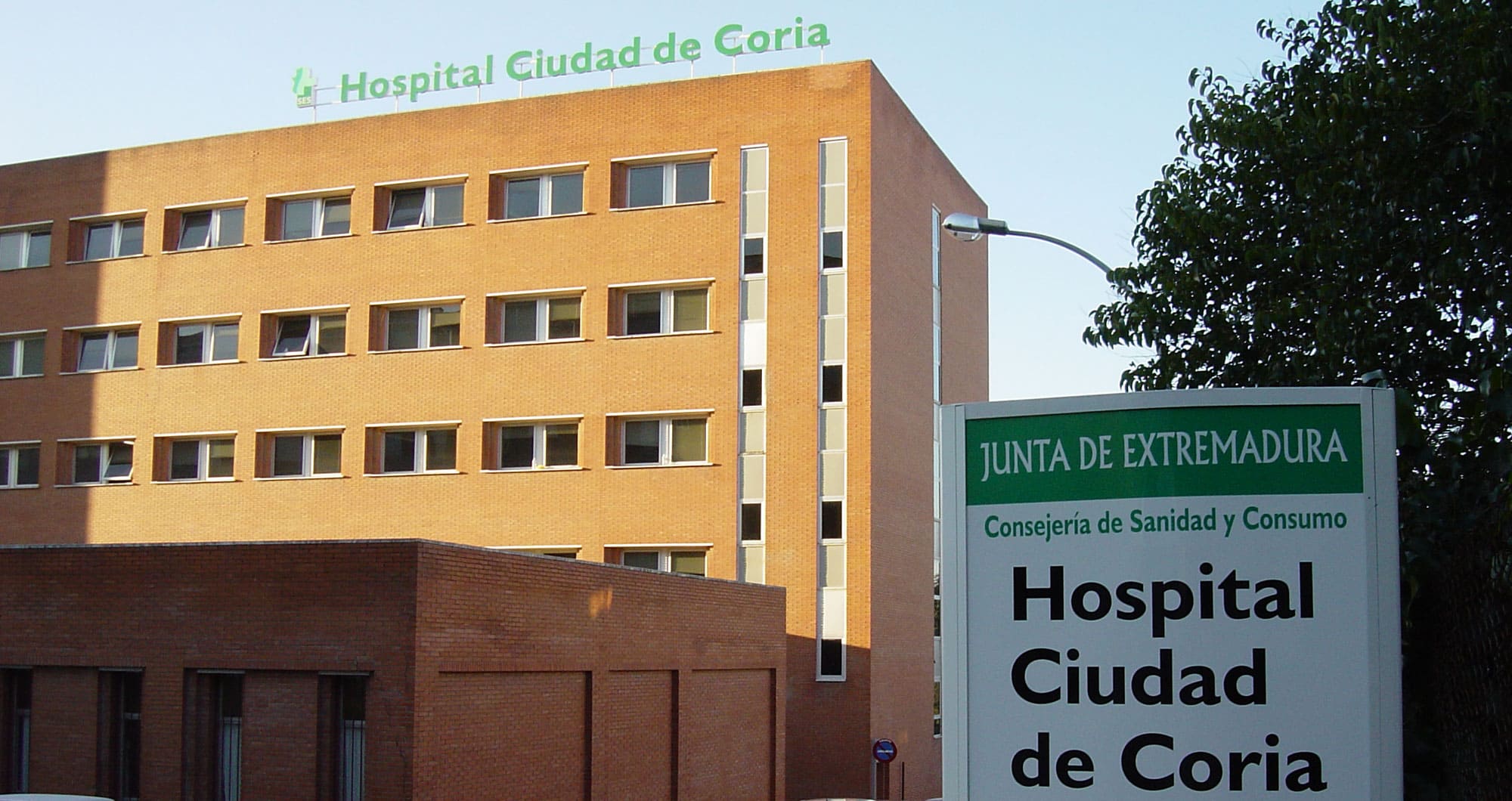 El herido se encuentra en estado grave tras sufrir una cornada torácica, shock neurogénico y una contusión en la rodilla durante la suelta celebrada este miércoles según el parte médico.