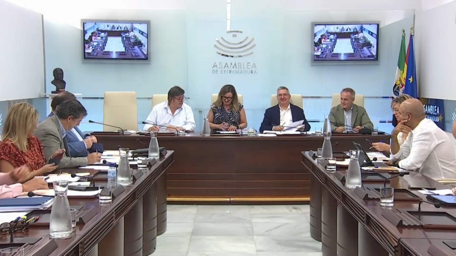 Comisión presupuestos. Asamblea de Extremadura