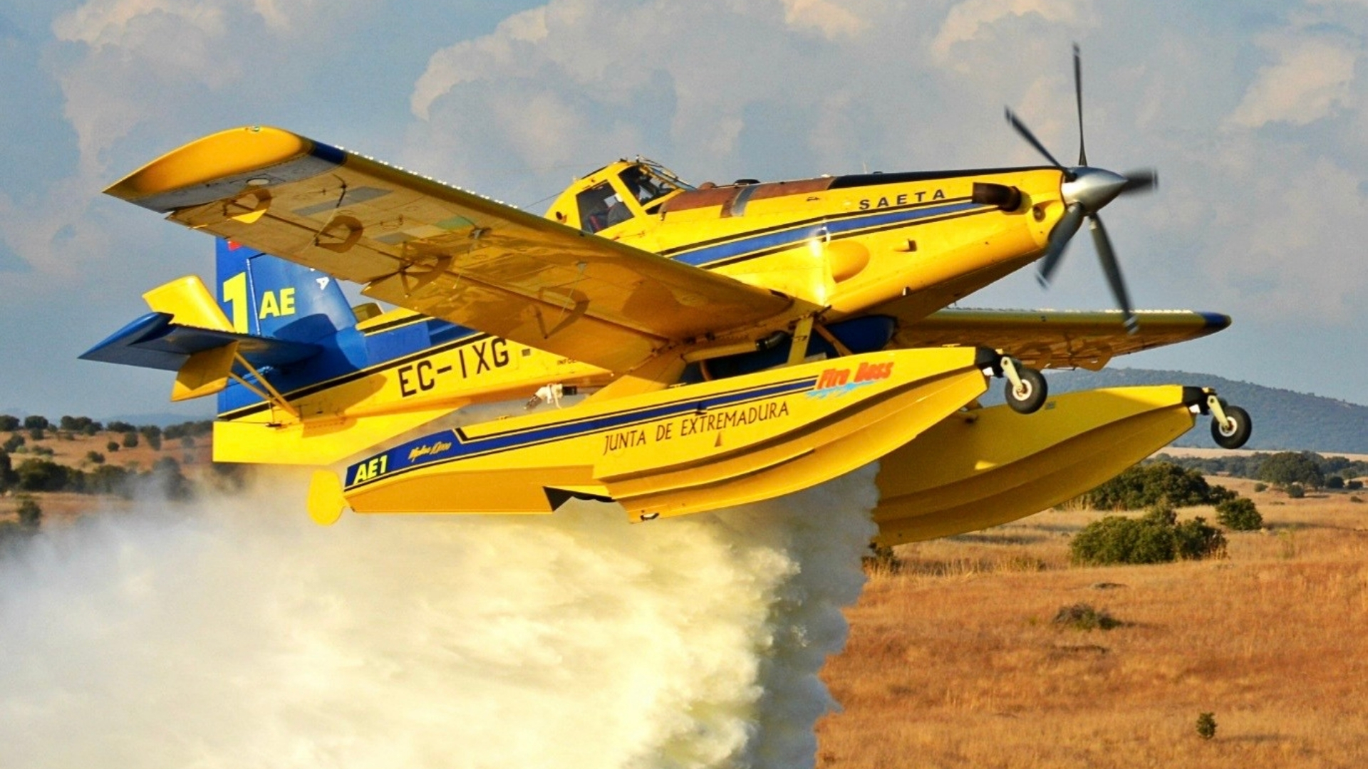 Un avión anfibio del Plan Infoex de la Junta de Extremadura
