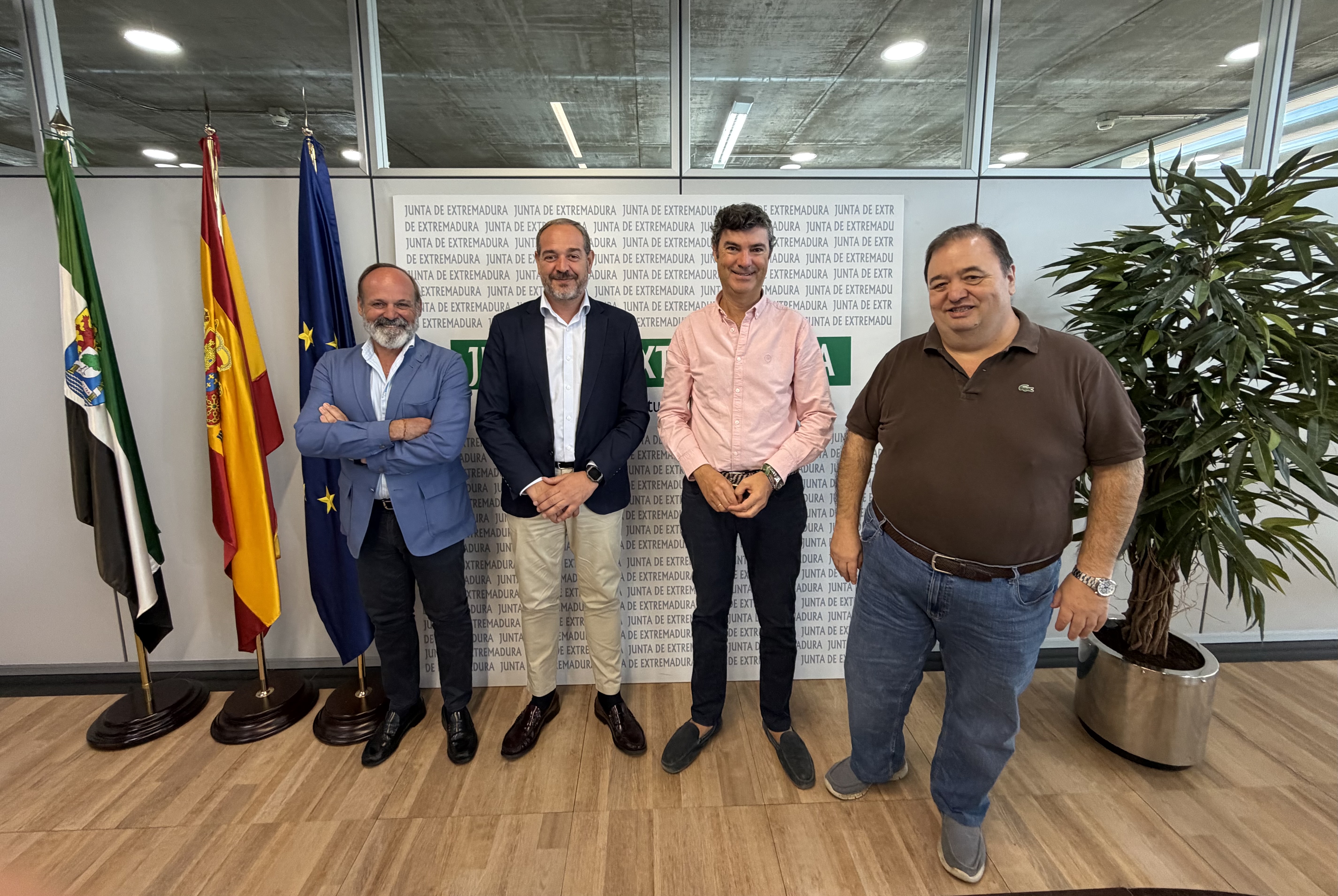 La Junta destina 2,2 millones a mejorar los centros de transporte