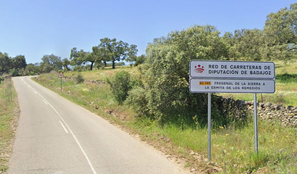 La Diputación de Badajoz licita la mejora de la carretera entre Fregenal y la Ermita de los Remedios