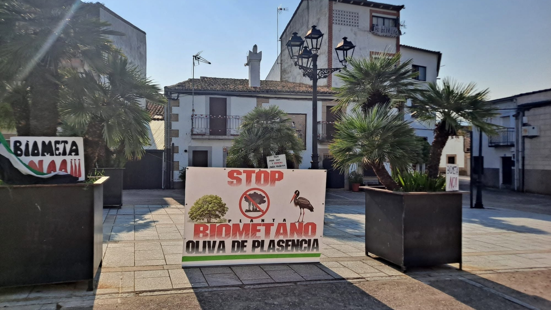 Protestas de Salvemos Oliva de Plasencia contra la planta de biometano