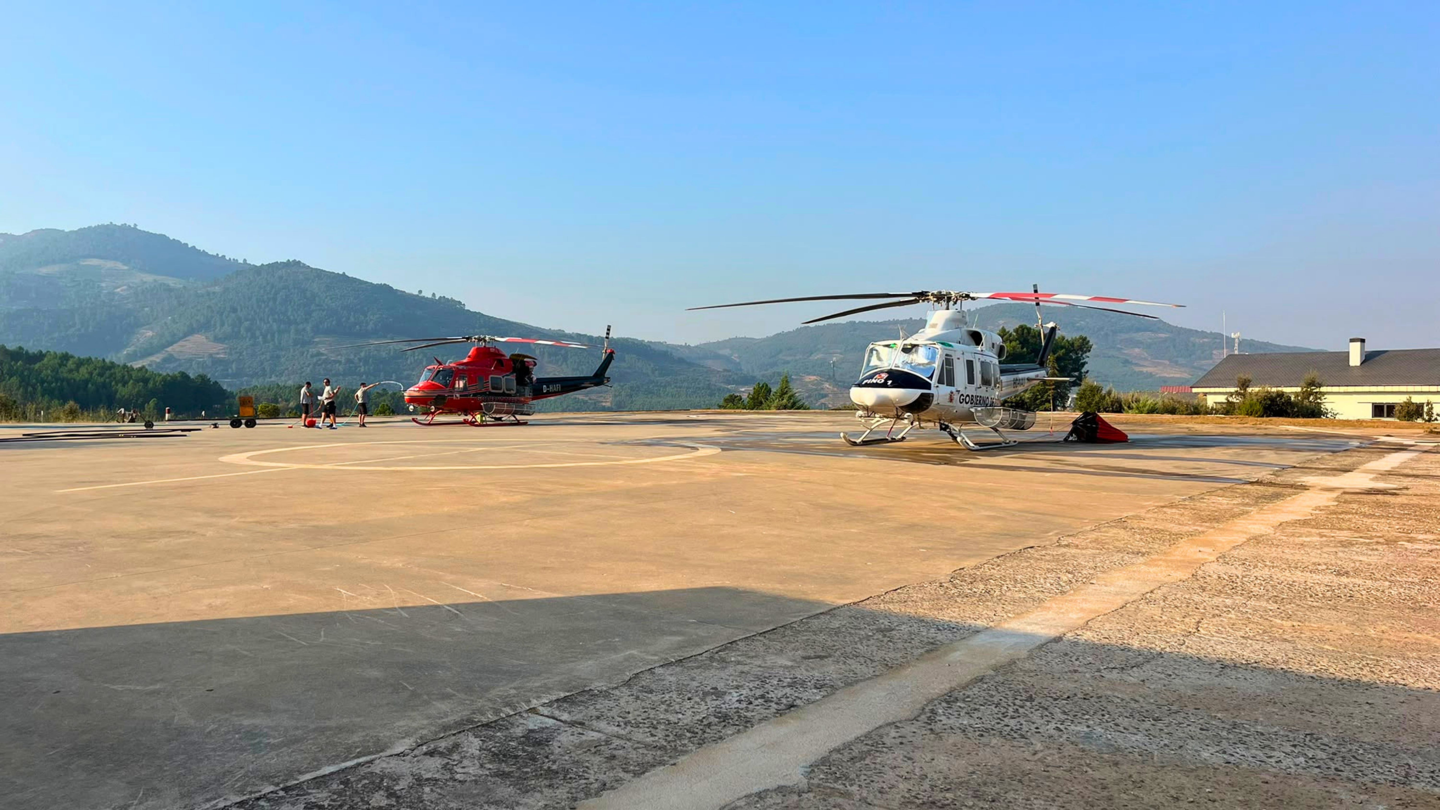 Medios aéreos en el incendio de Pinofranqueado