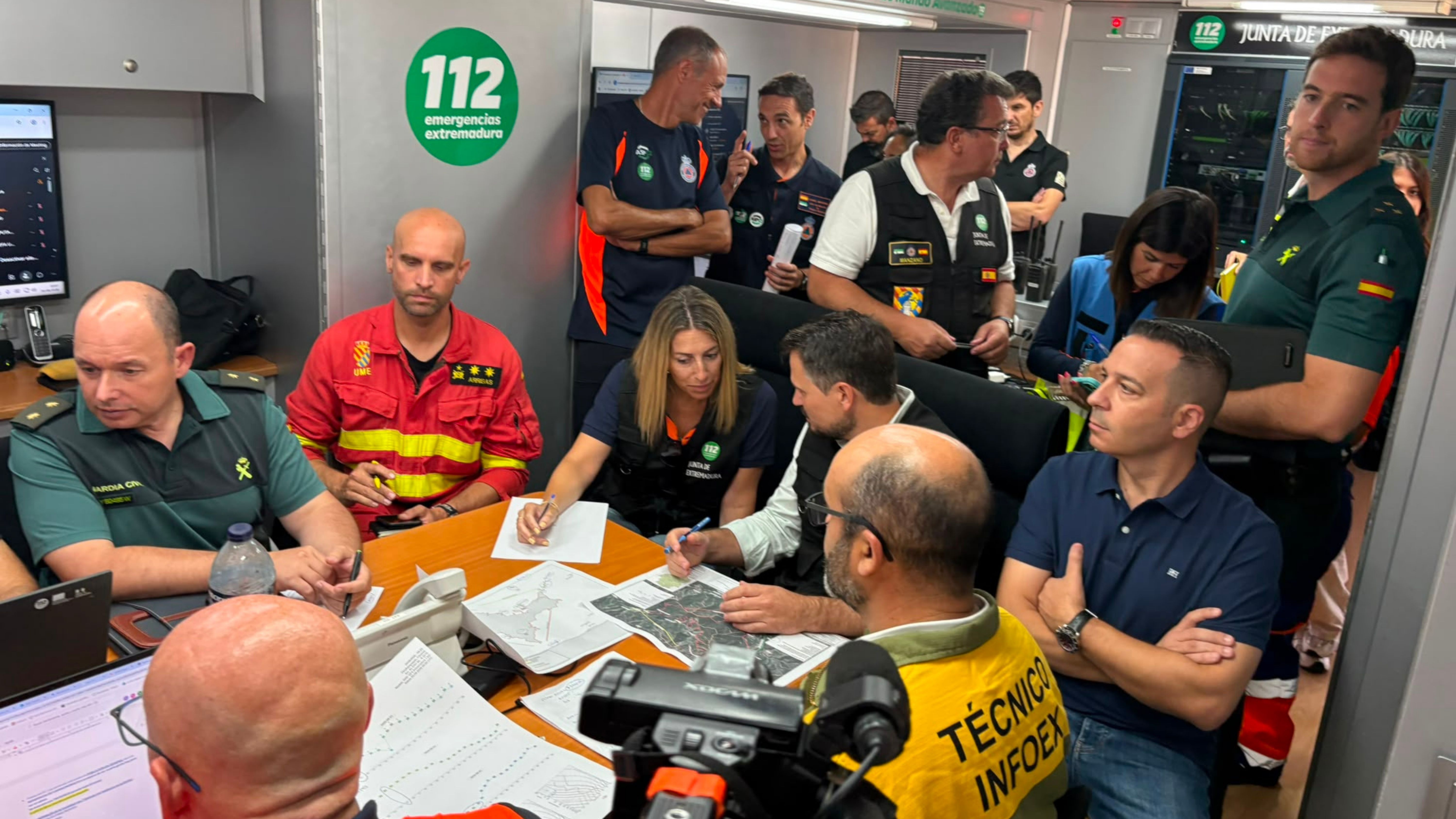 Reunión del Cecopi de este jueves para coordinar la extinción del incendio de Las Hurdes
