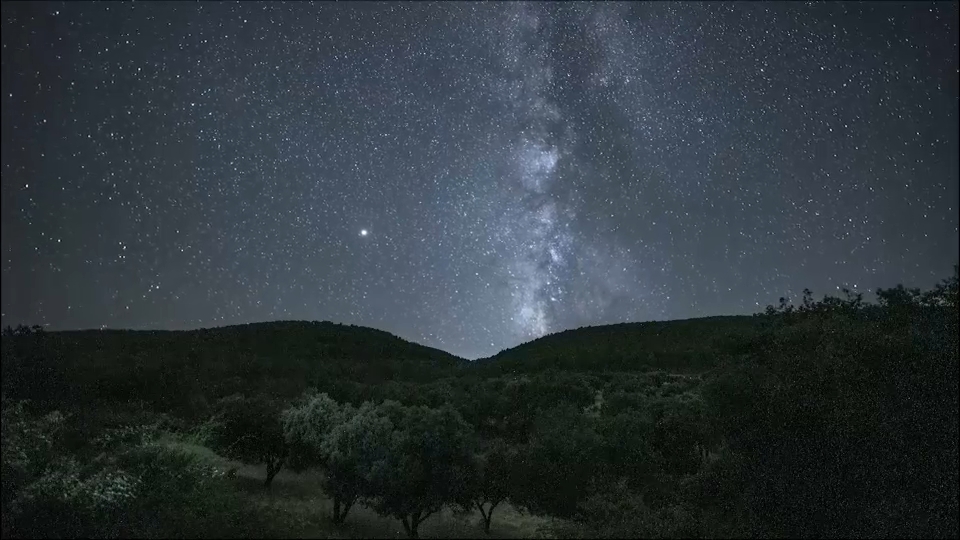 AstroCáceres arranca en Torrecilla de la Tiesa con una observación astronómica