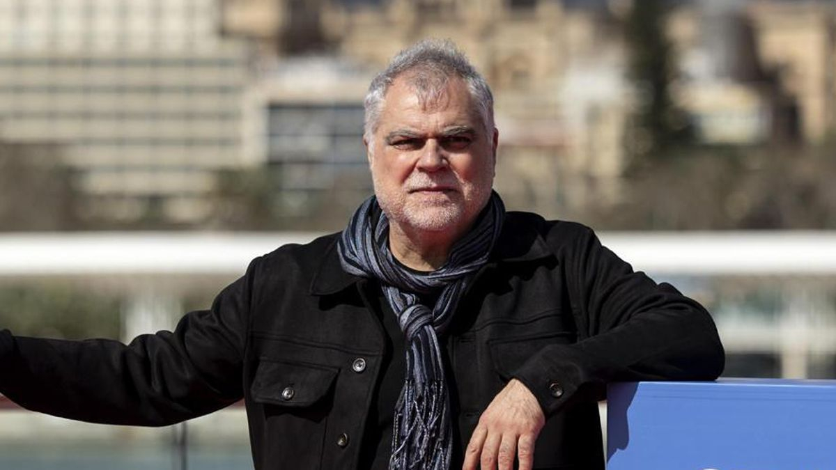 El cineasta Benito Zambrano llega a Cáceres este sábado.