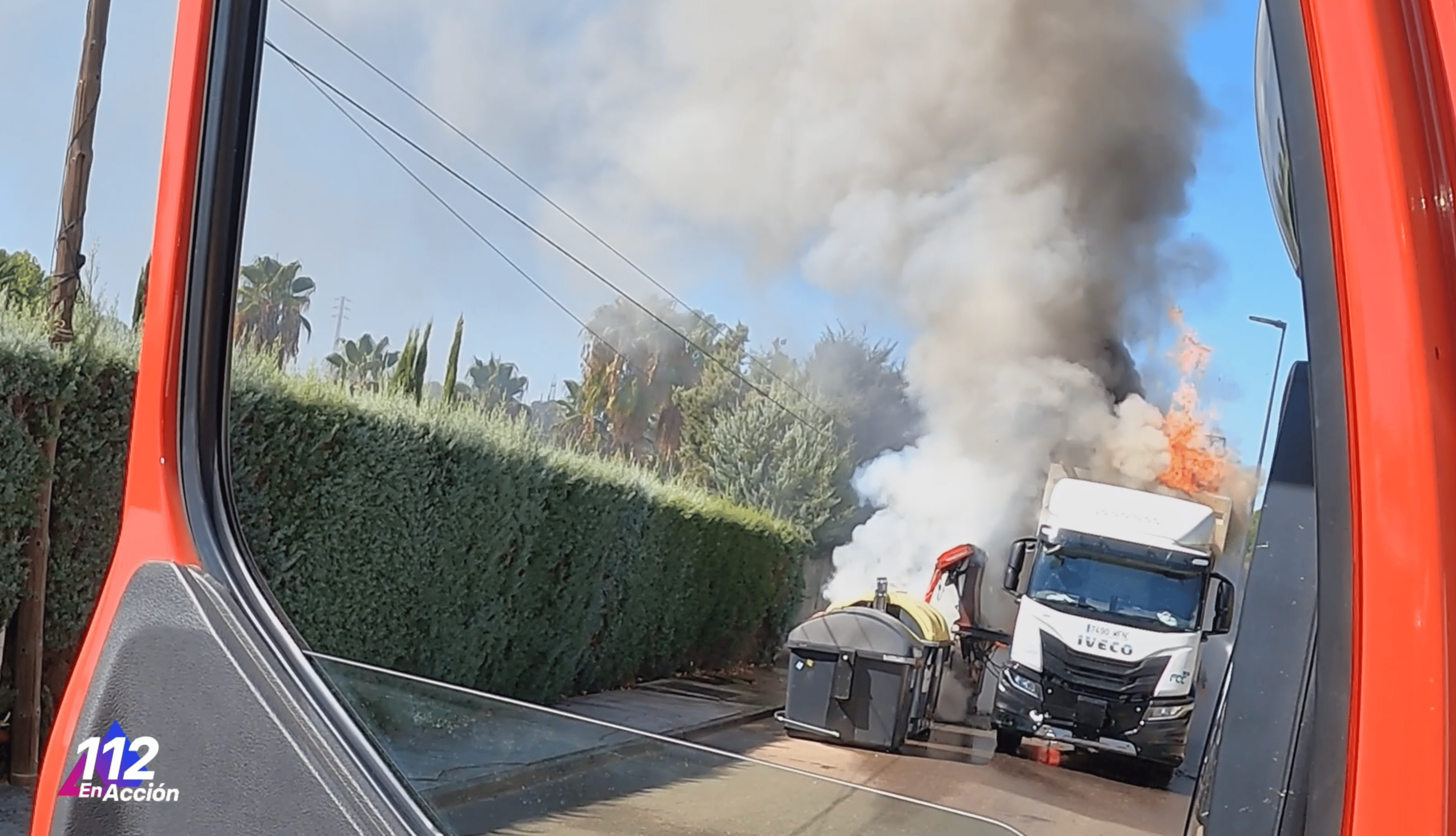 Incendio en un camión de basura de Badajoz