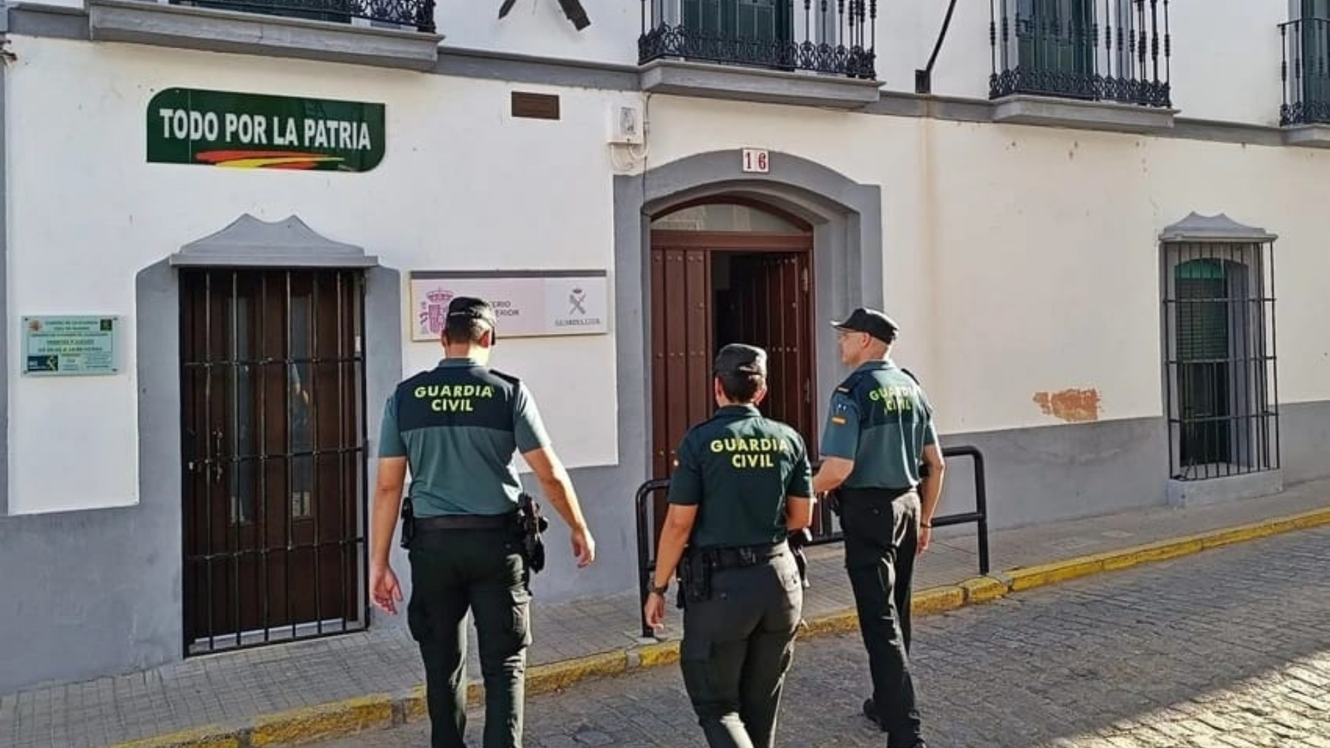 La Guardia Civil detiene a una mujer por delitos de hurto en tres viviendas de Villagonzalo 