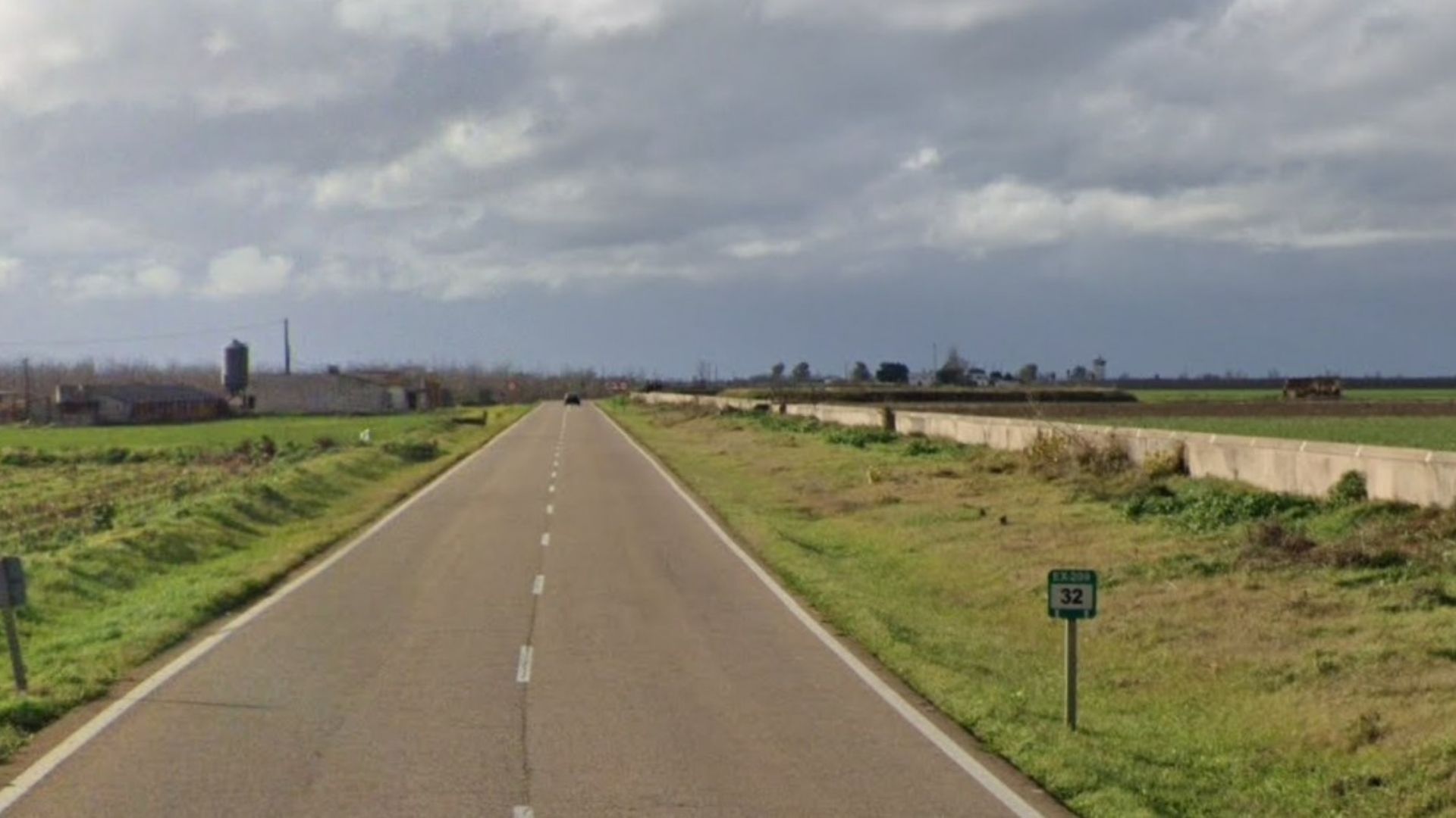 Carretera Ex-209 que une Montijo con Guadiana