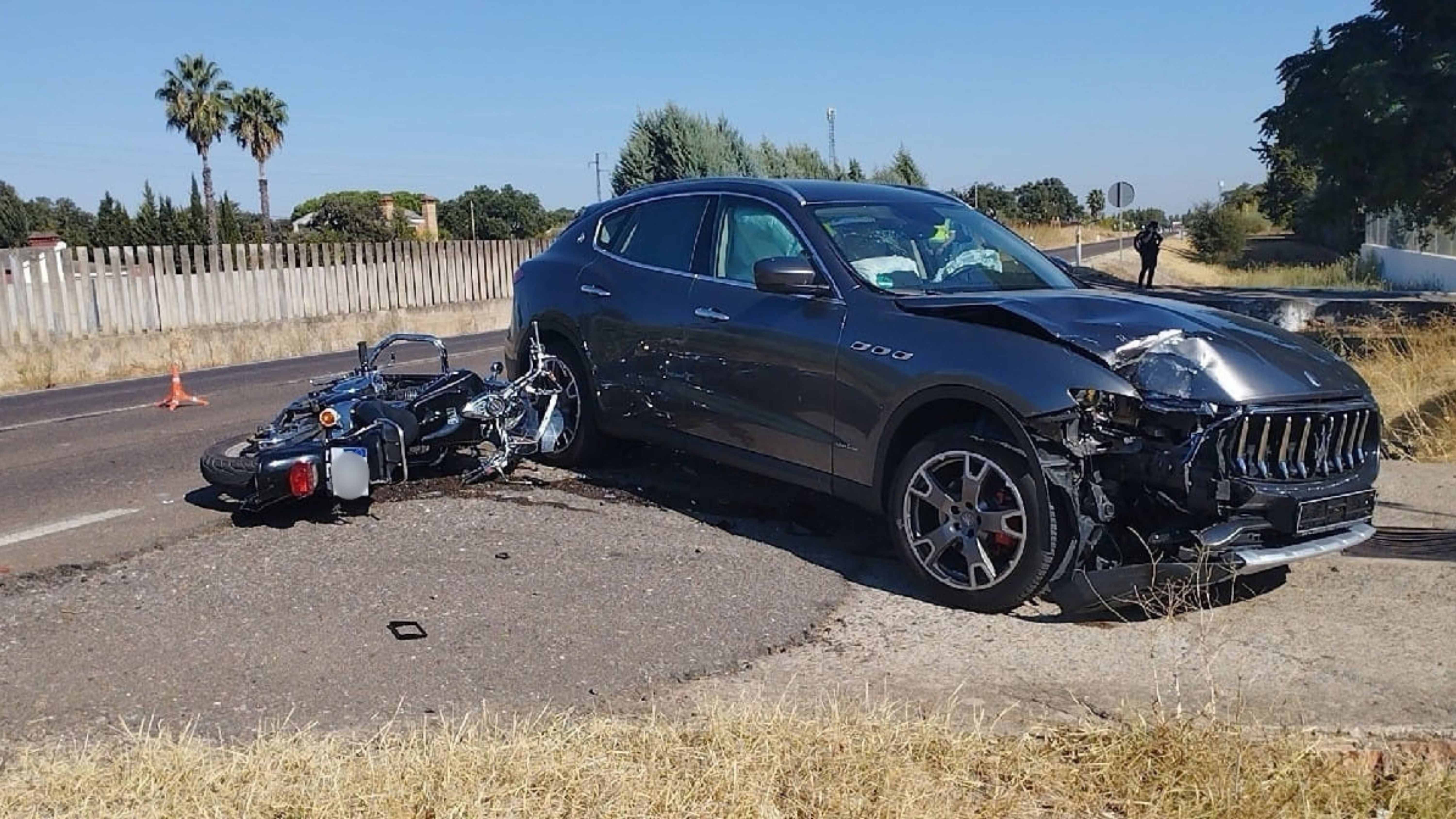 Accidente de tráfico ocurrido en la carretera EX‑310 que une la capital pacense con Valverde de Leganés.