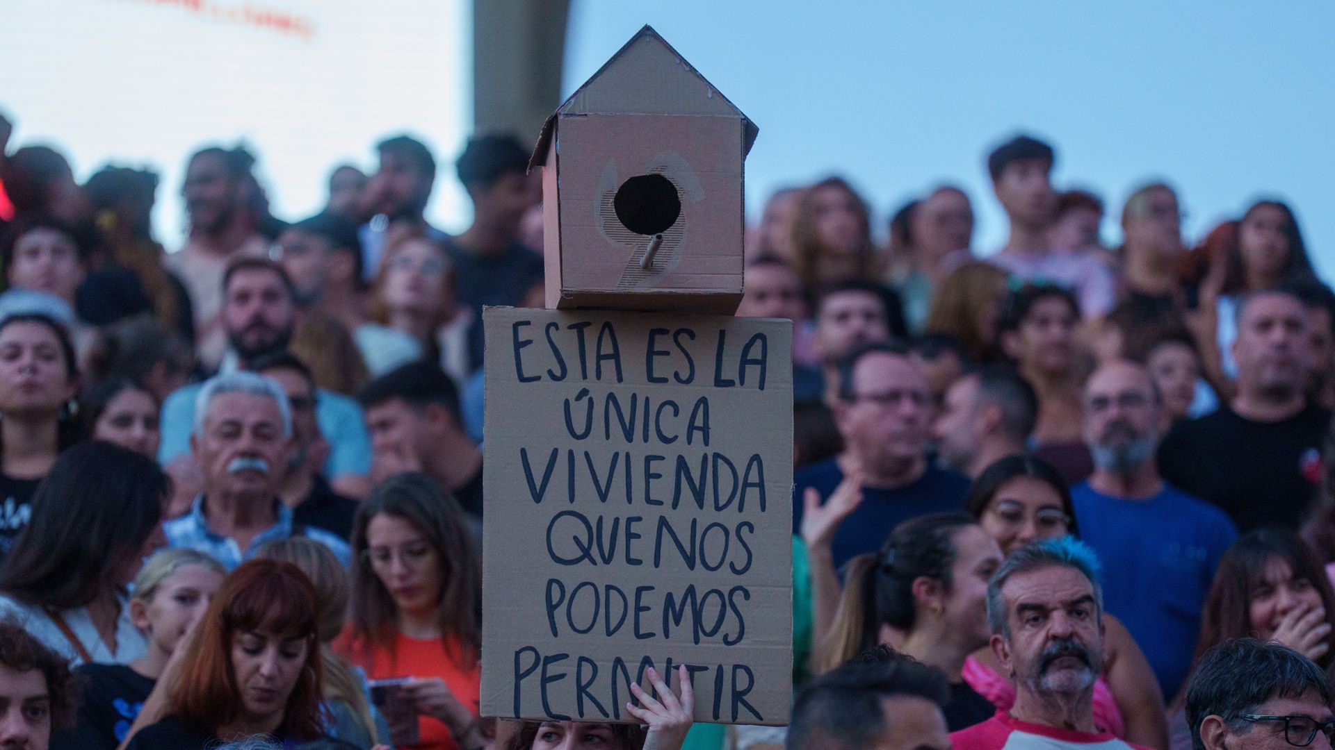 Imágenes de la concentración y cena colectiva del Sindicato de Inquilinas