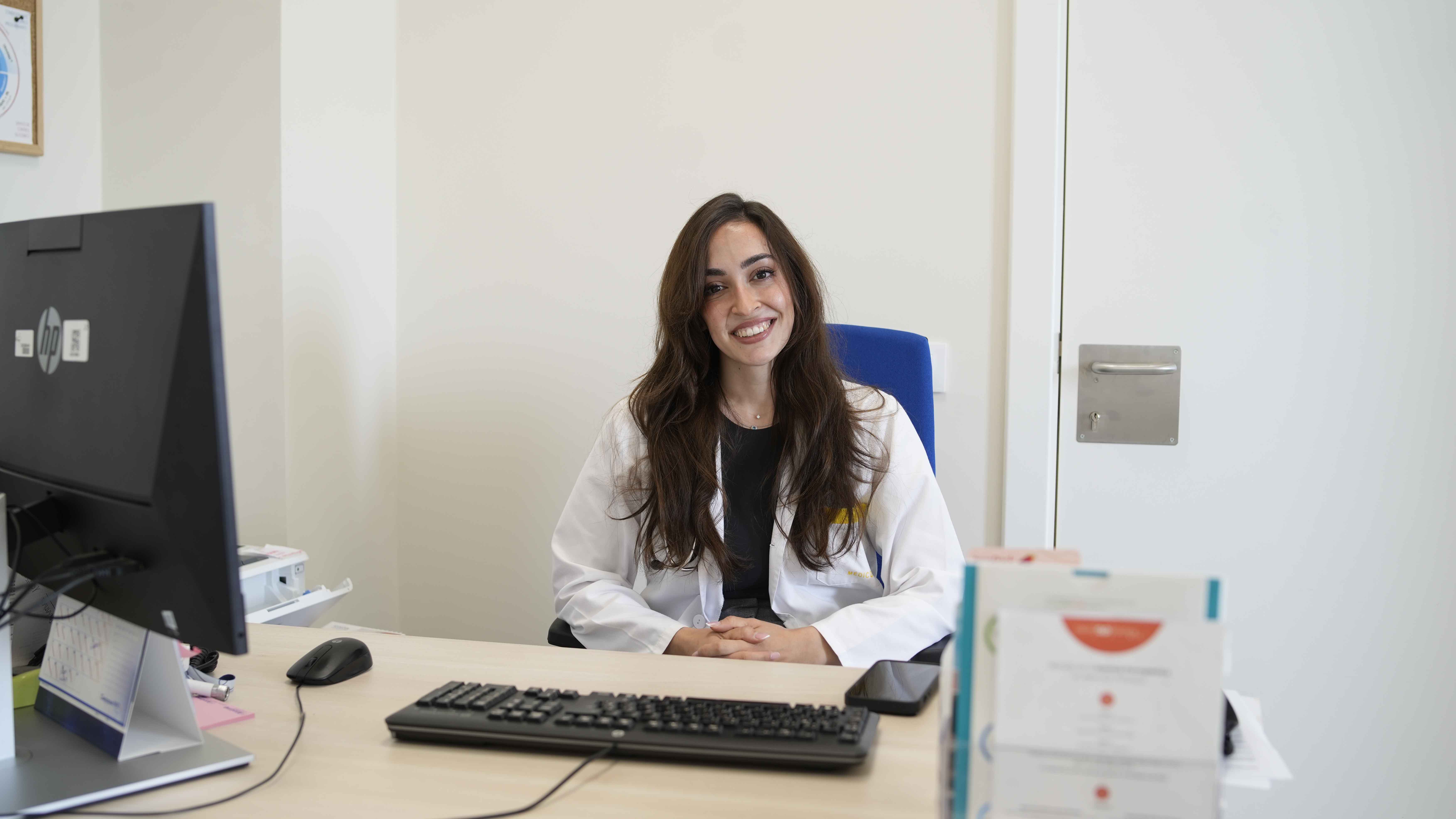 Ana Pérez Ballesta, doctora