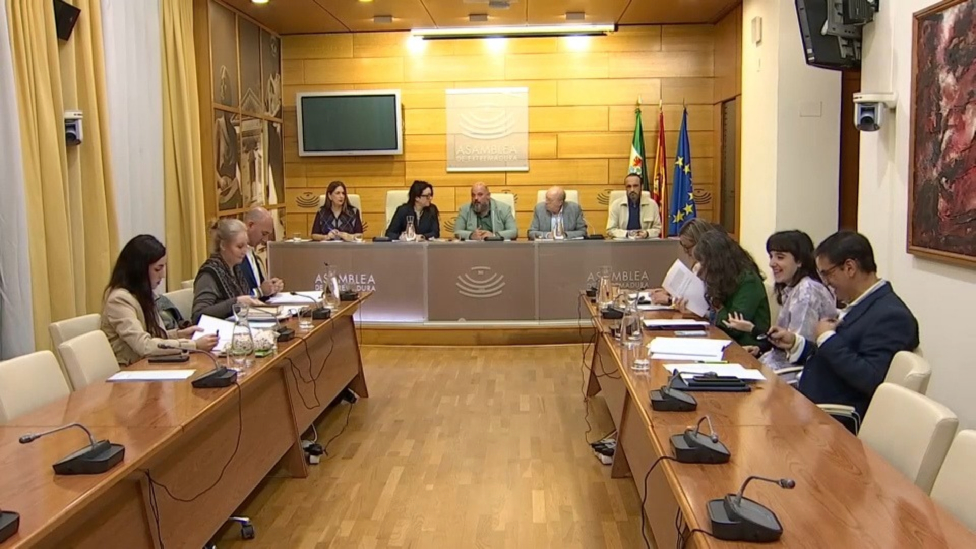 Extremadura encara el primer examen parlamentario de los Presupuestos de 2027