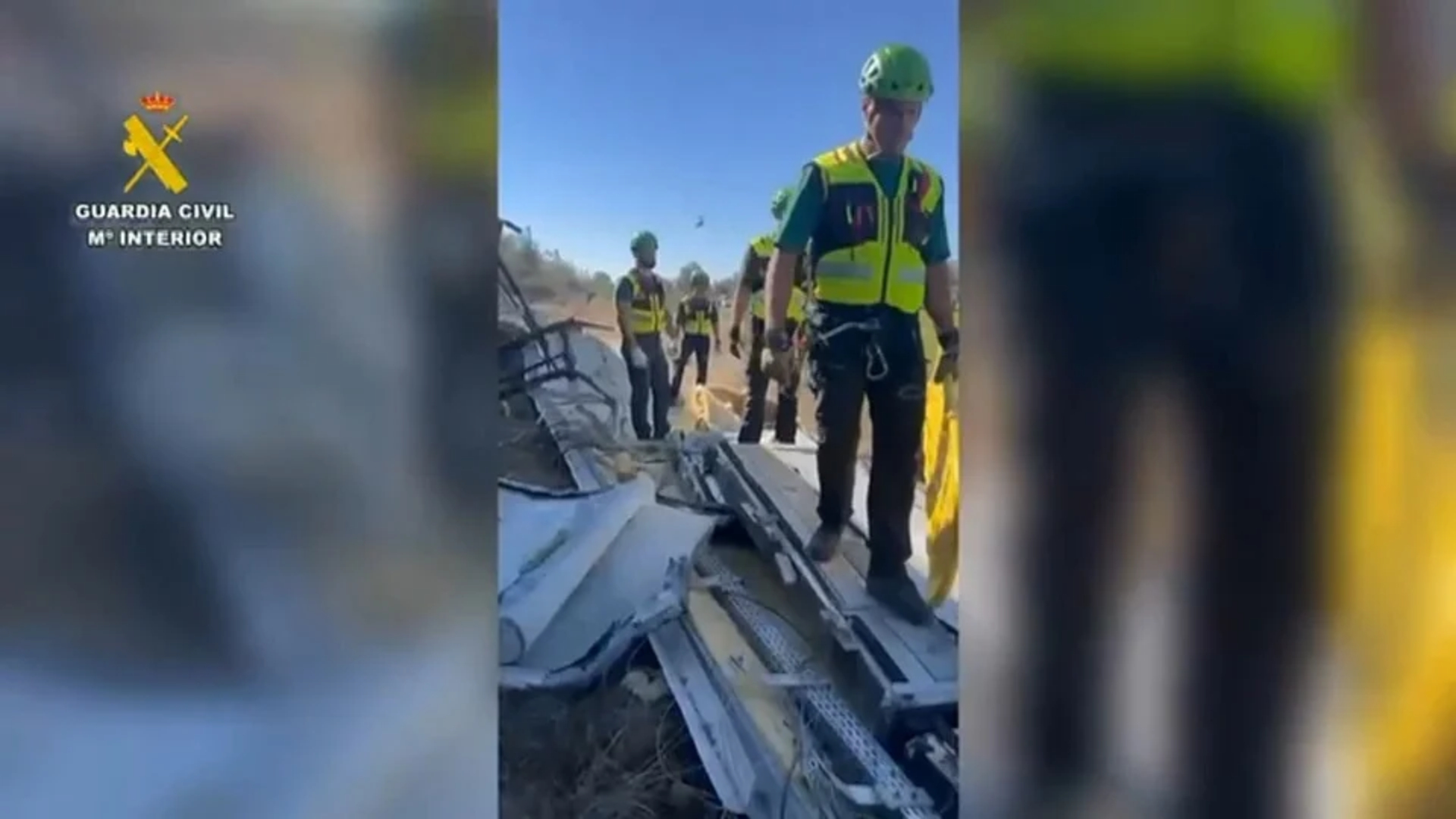 Cerca de cien efectivos de la UME y la Guardia Civil se despliegan en Urda tras el accidente 