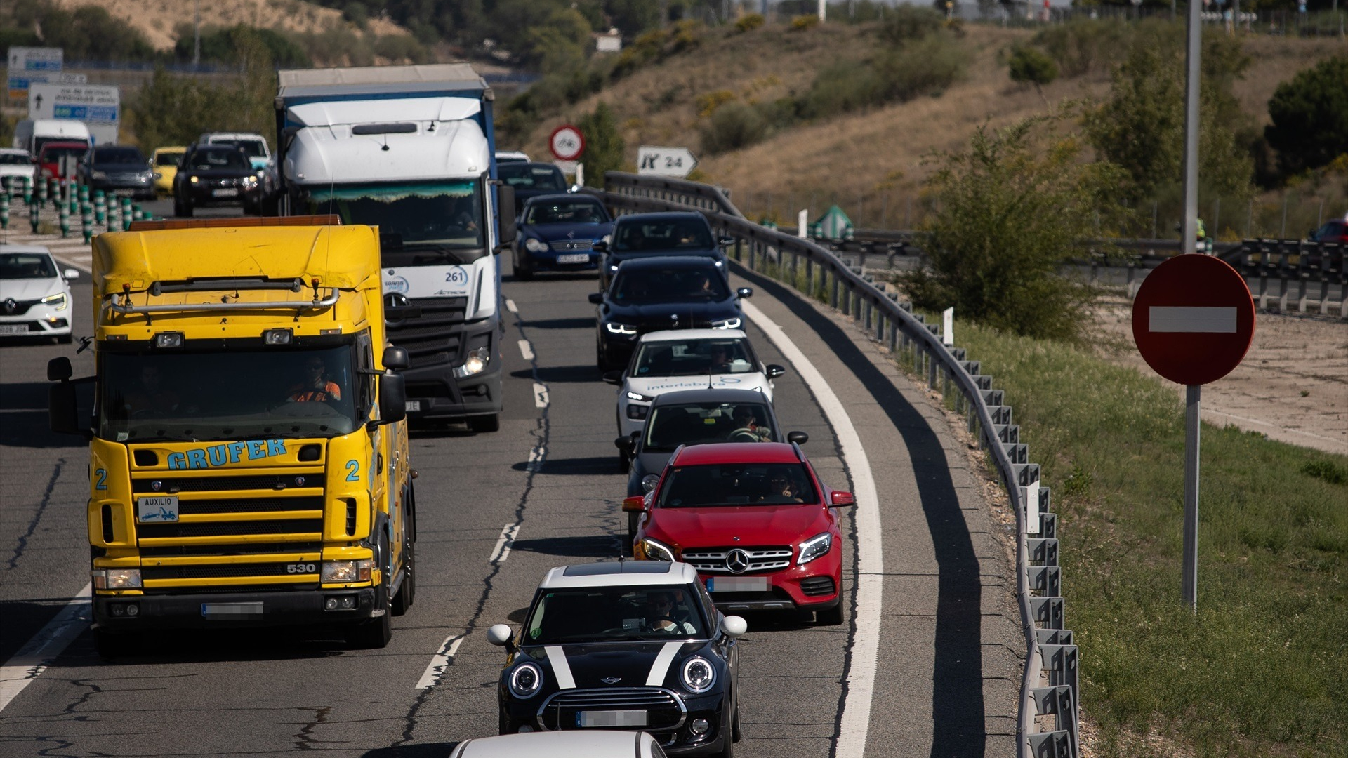 Atasco en la autovía A5