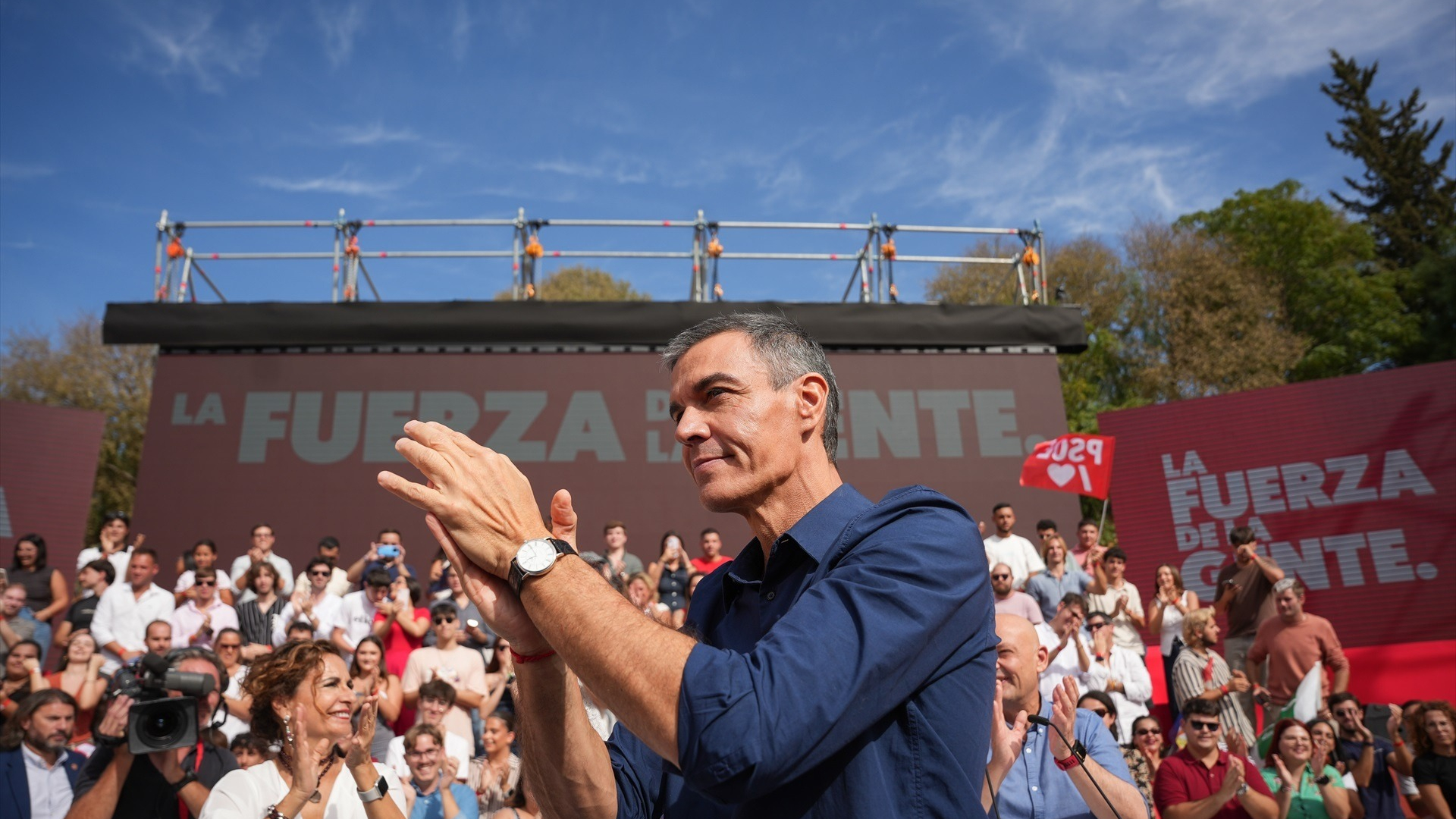 Sánchez se reivindica como "perro sin amo" y pide urnas llenas frente al "miedo" de PP y Vox al voto por correo