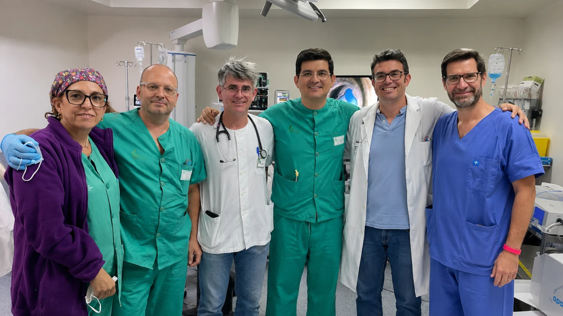 Equipo del Hospital de Mérida encargados de la técnica 'Miotomía Endoscópica Peroral (POEM)