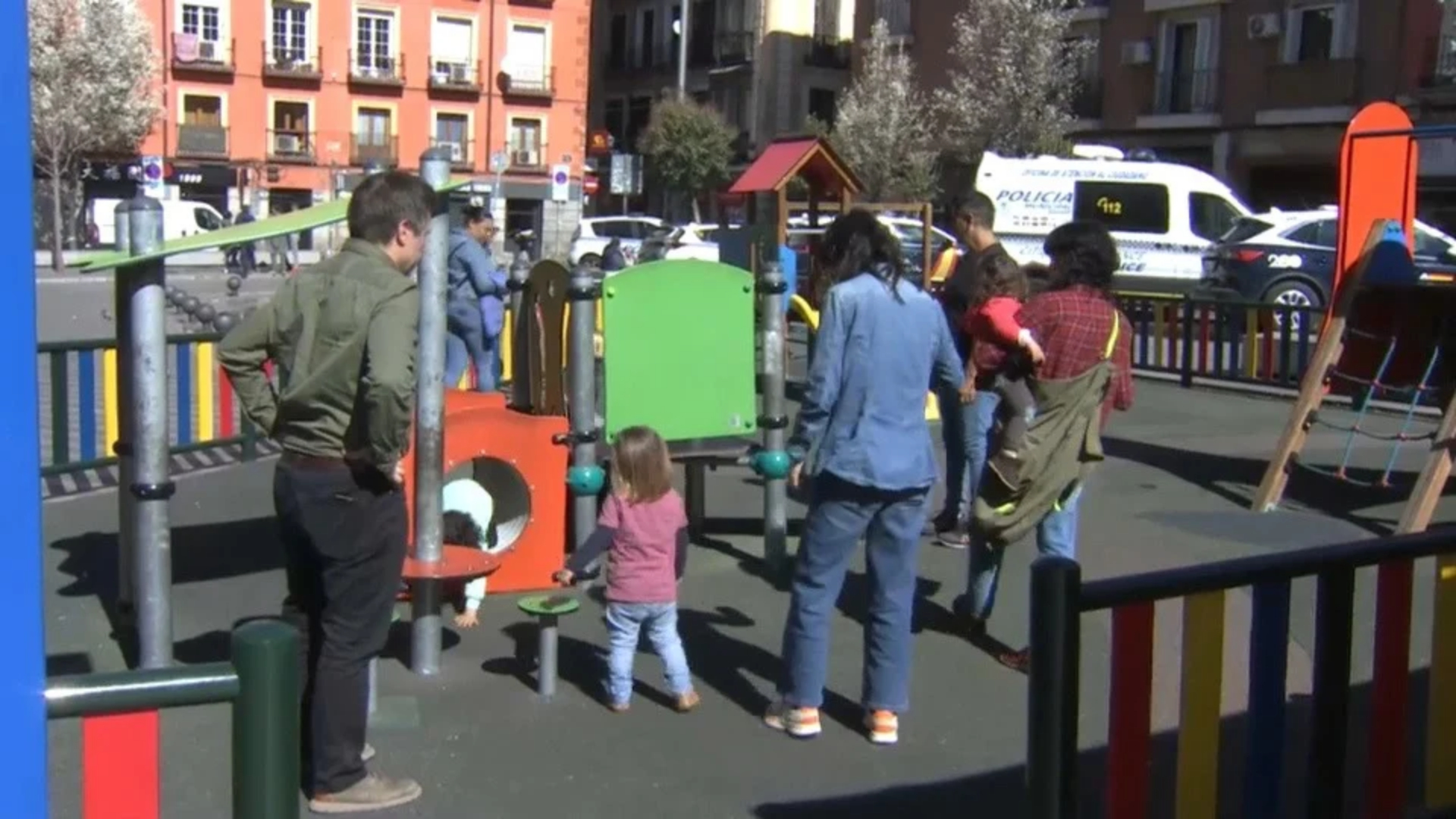 Las excedencias de hombres para cuidados en Extremadura se multiplican por siete 