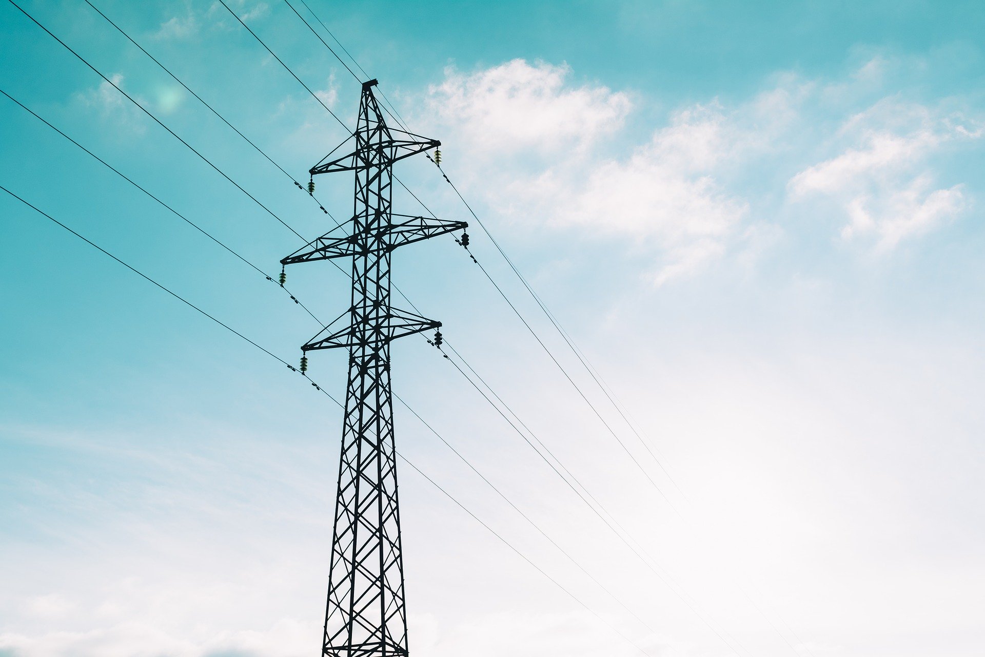Imagen de un tendido eléctrico