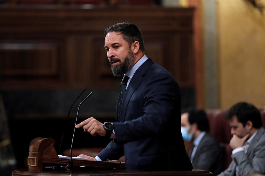Santiago Abascal anunciando la moción de censura contra el Gobierno