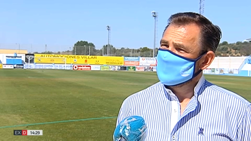 El presidente del Coria, Aurelio Gutiérrez, atiende a Canal Extremadura