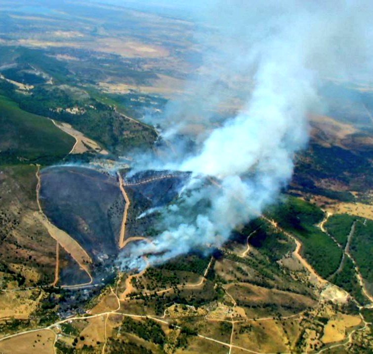 Imagen del incendio de Cañaveral a media tarde