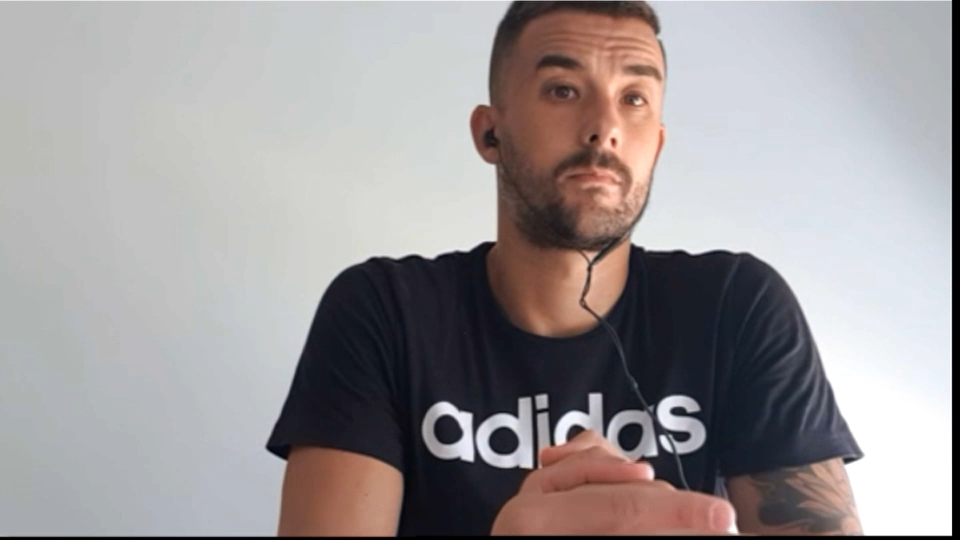 Javi Chino, indignado ante un posible aplazamiento del inicio de las Ligas del fútbol modesto