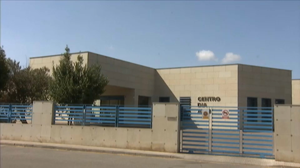 Exteriores del centro de día de la Fundación ASMI en Zafra.