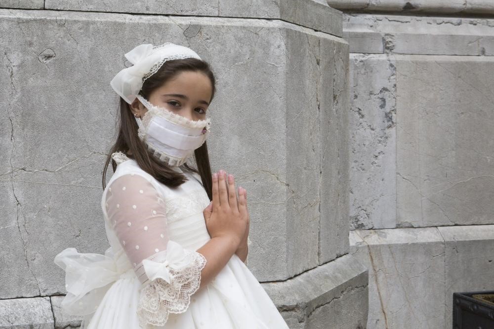 Comunión con Mascarilla