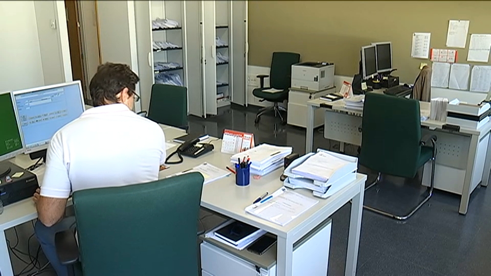 Gestoría trabajando | ARCHIVO