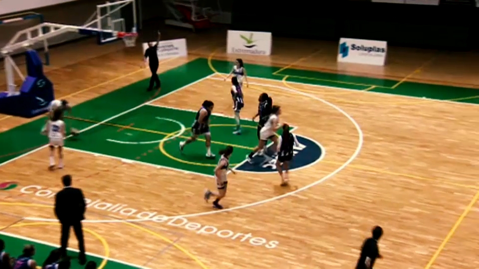 Jugada del partido entre Miralvalle y Rosalía del pasado sábado