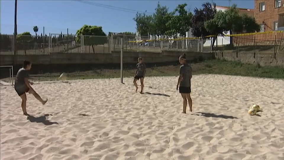  Delia, María Herrero y María Barquero, convocadas con la Selección Española de fútbol playa