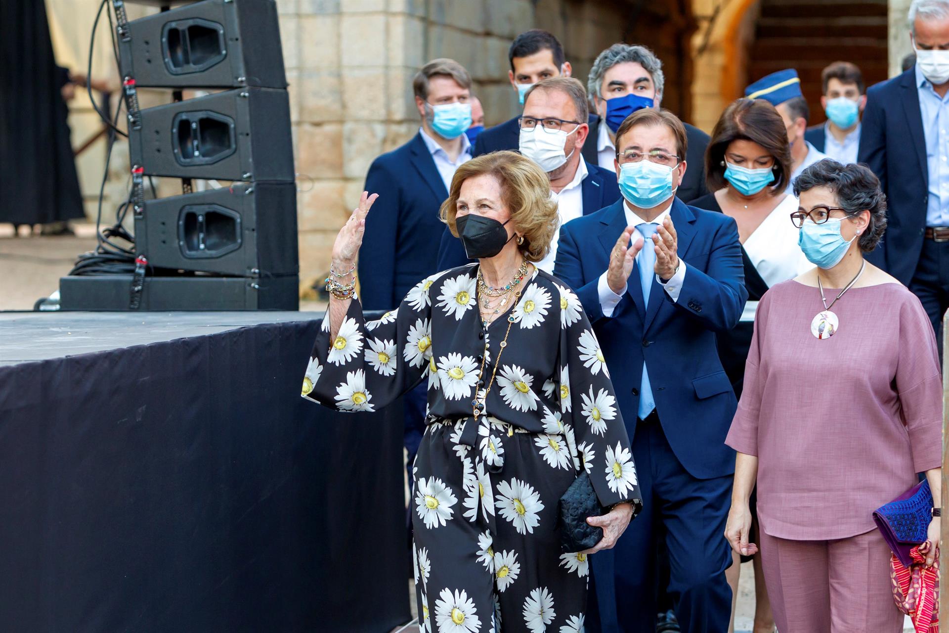 La reina Sofía a su llegada a un concierto organizado por el grupo de Ciudades Patrimonio de la Humanidad de España