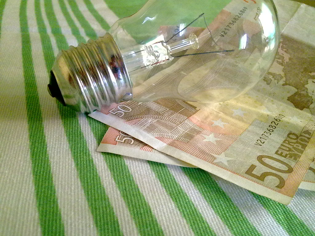 Imagen representativa de la factura de la luz