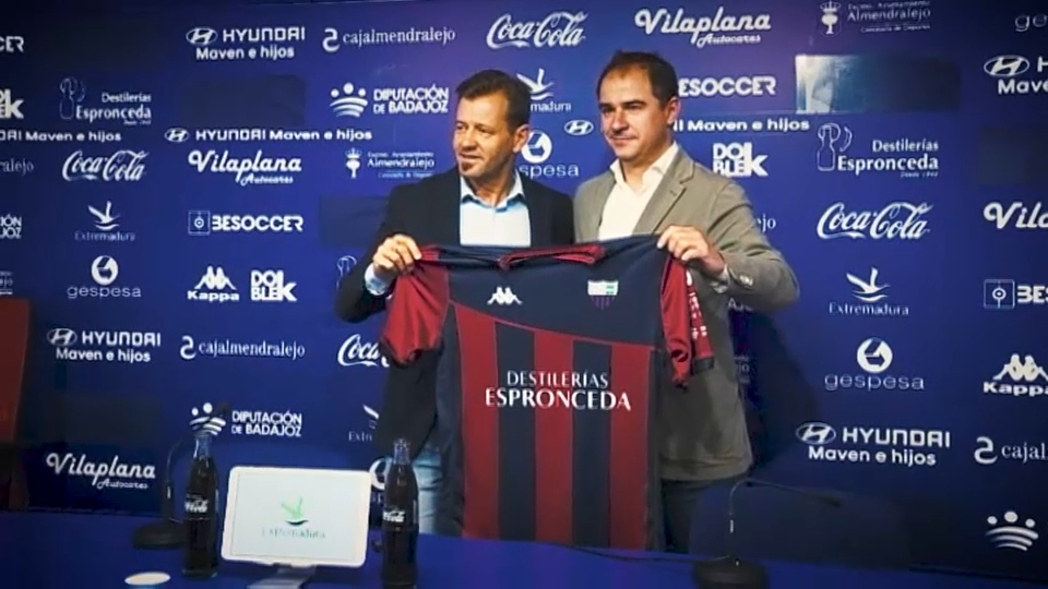 Manuel Mosquera junto a Jordi Lardín en el acto de presentación