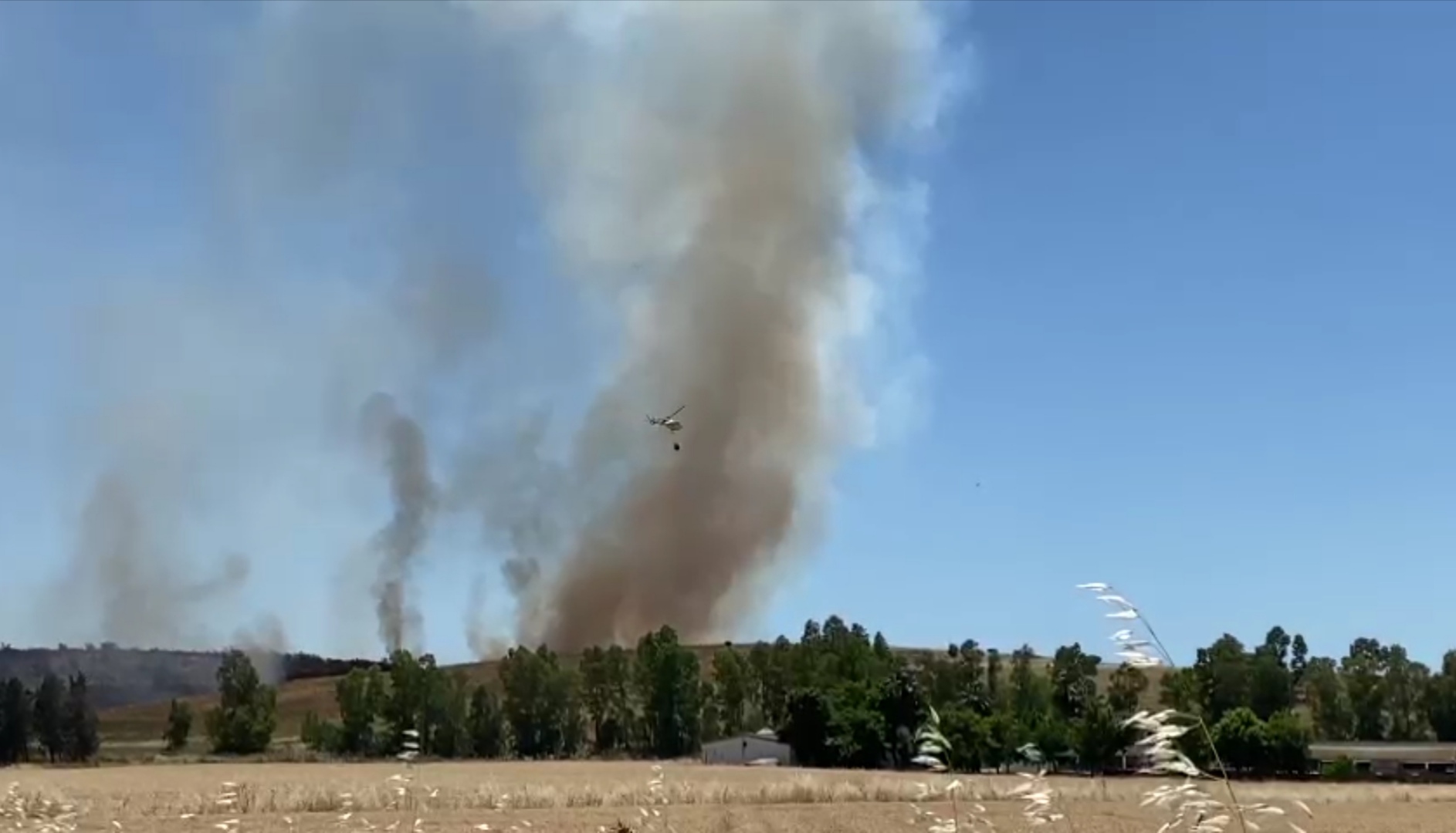 Incendio en la barriada de Las Cuestas de Orinaza.