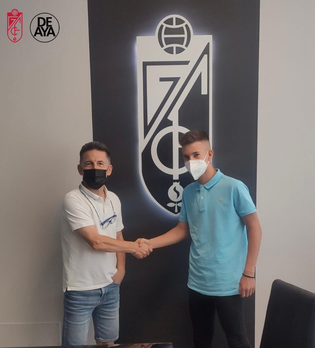 El pacense Paco González jugará en la cantera del Granada CF